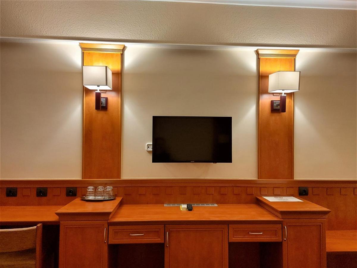 Csipke Hotel キシュクンハラシュ エクステリア 写真