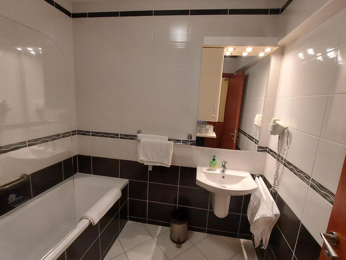 Csipke Hotel キシュクンハラシュ エクステリア 写真