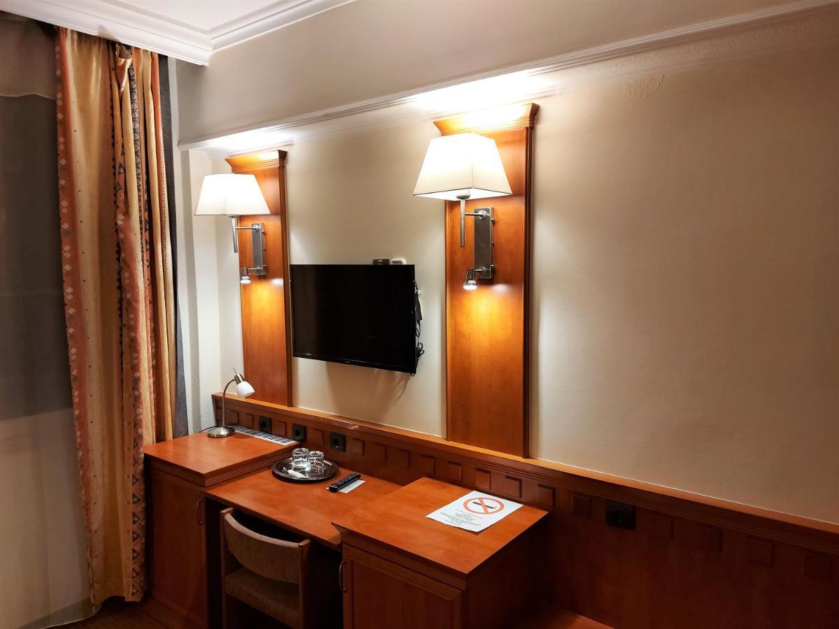 Csipke Hotel キシュクンハラシュ エクステリア 写真