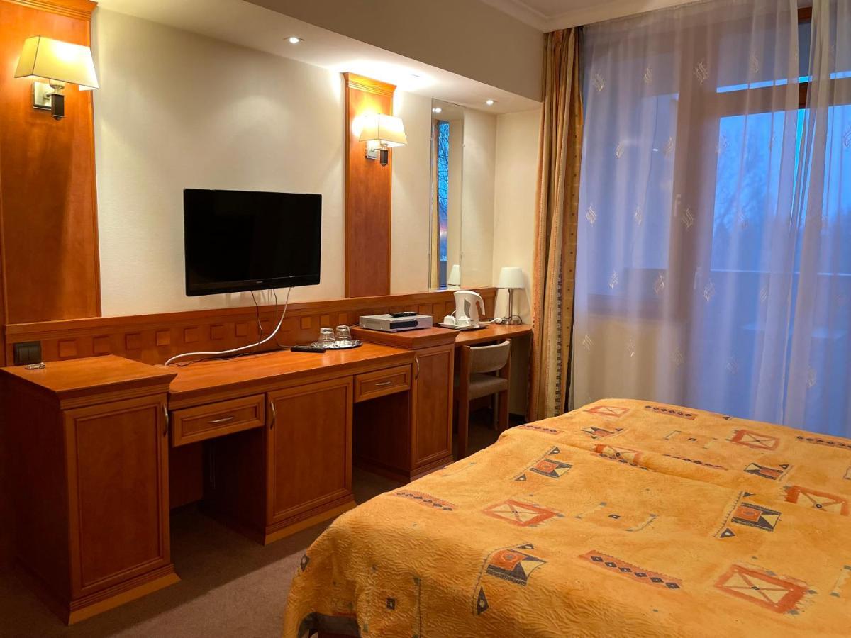 Csipke Hotel キシュクンハラシュ エクステリア 写真