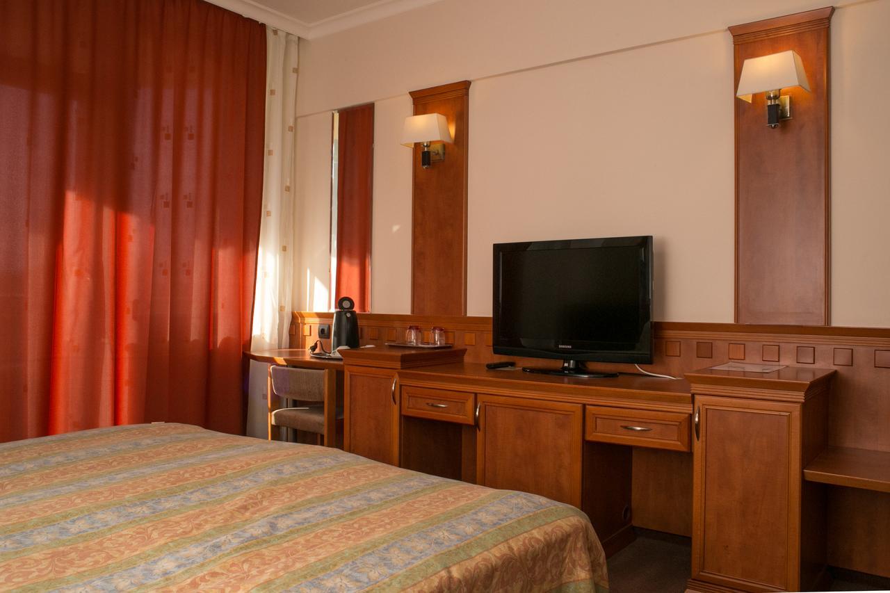 Csipke Hotel キシュクンハラシュ エクステリア 写真